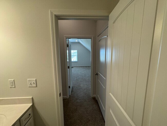 Building Photo - 1814 Albarado Trl