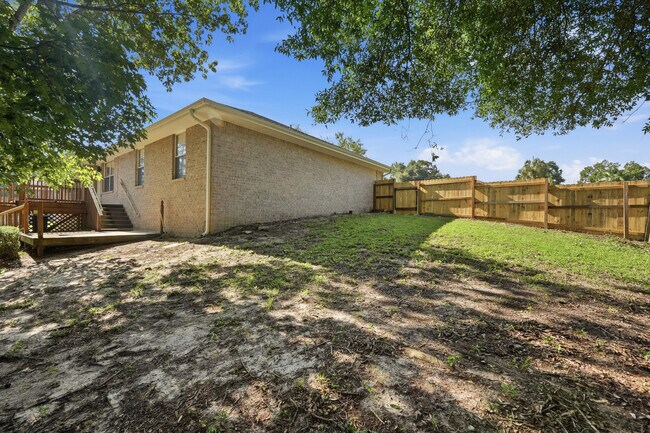 Building Photo - 4881 Traxx St