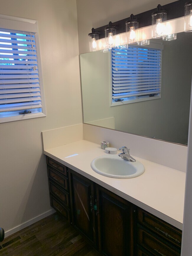 2nd Upstairs Bathroom - 325 Harvard Ave