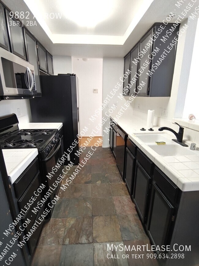 Building Photo - 9882 Arrow Route