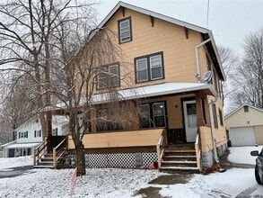 Building Photo - 76 Lawrence Ave