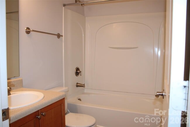 Building Photo - 1031 Central Park Cir