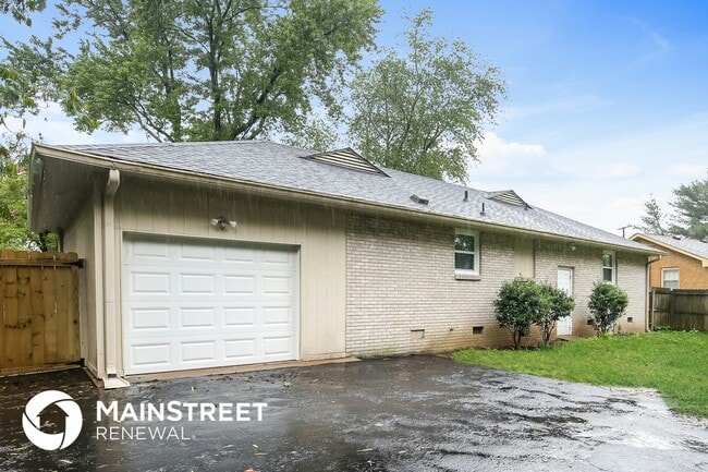 Building Photo - 311 Santa Rosa Dr
