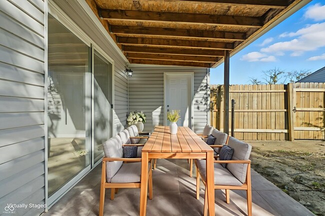 Building Photo - 2908 S Walcott St