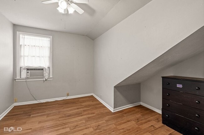Building Photo - 266 Carrollton Ave