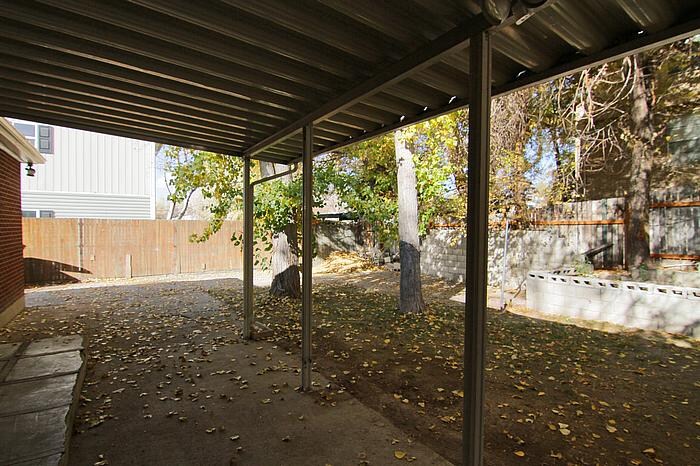 Building Photo - 955 Hillview Dr