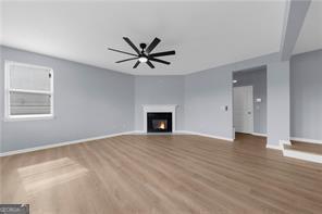 Building Photo - 5435 Mirror Lake Dr