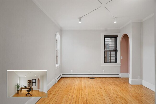 Building Photo - 214 Broadway