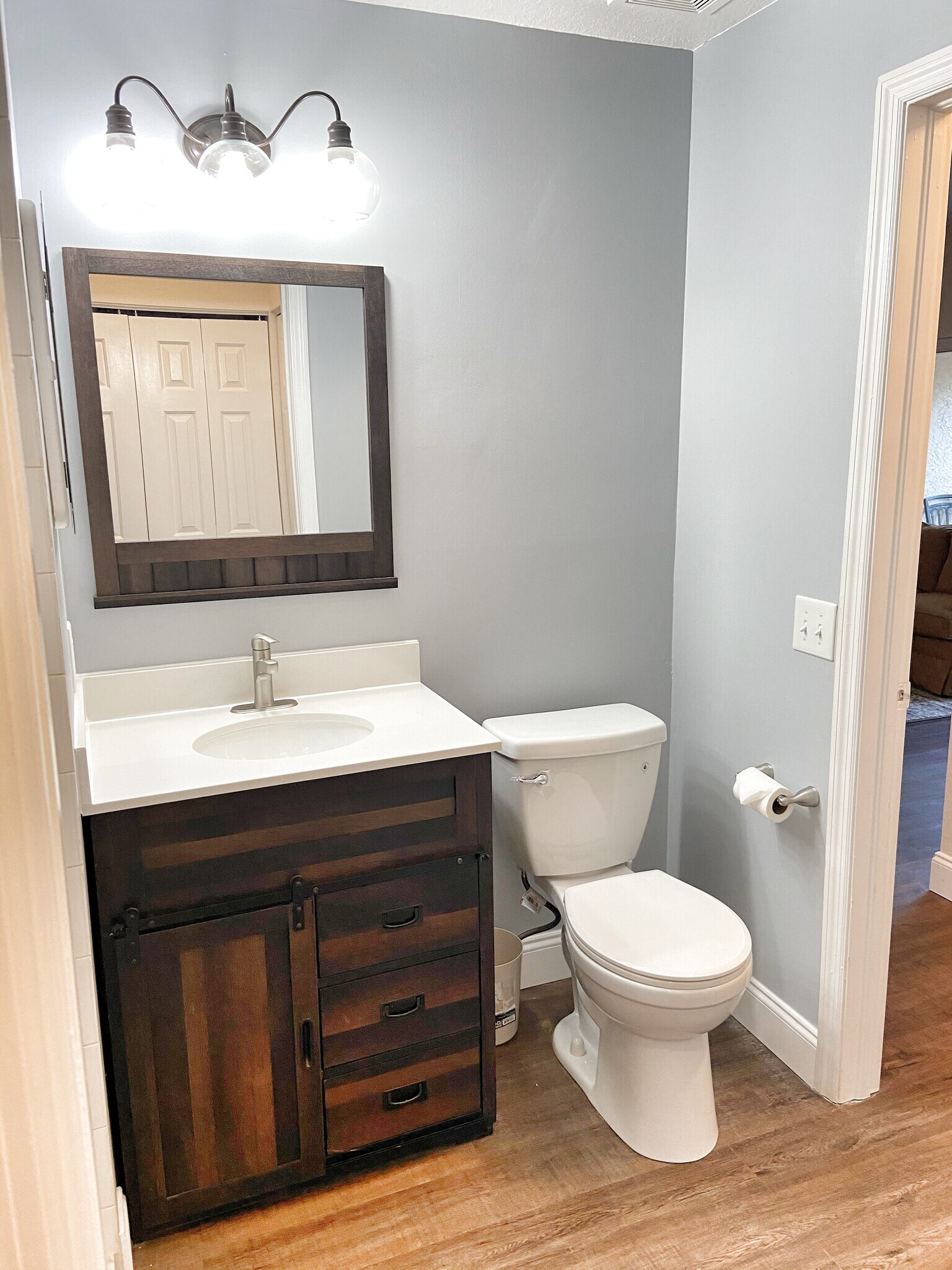 bathroom 2 - 1096 Woodshire Ln