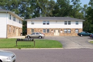 Building Photo - 2209 Stoneybrook Rd