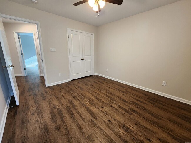 Building Photo - 1223 Cherry Ln