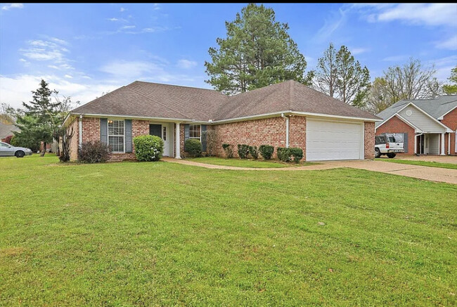Primary Photo - 401 Westport Way