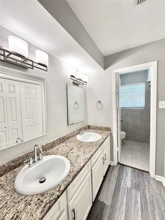 Building Photo - 5818 Birchmont Dr