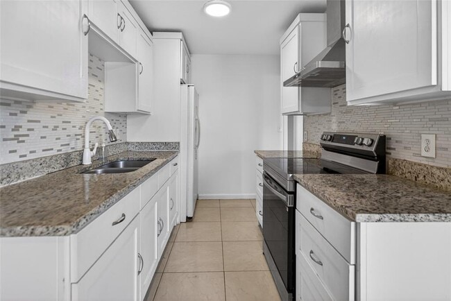 Building Photo - 1400 Braes Ridge Dr