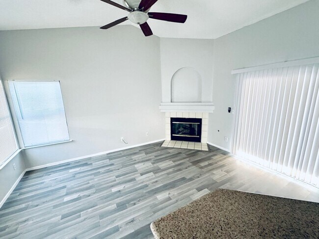 Building Photo - WONDERFUL 3 BEDROOM SINGLE STORY HOME IN T...