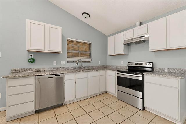 Building Photo - 926 Binbrook Dr