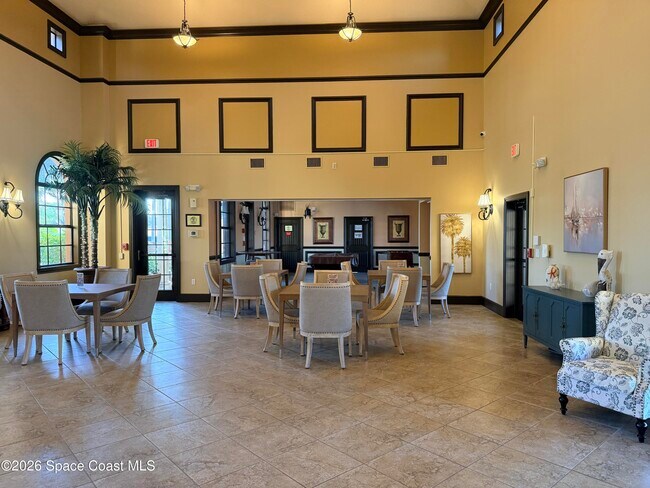 Building Photo - 763 Simeon Dr