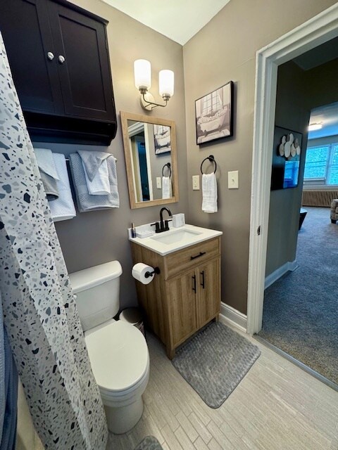 Fully renovated bathroom. - 3935 S St SE