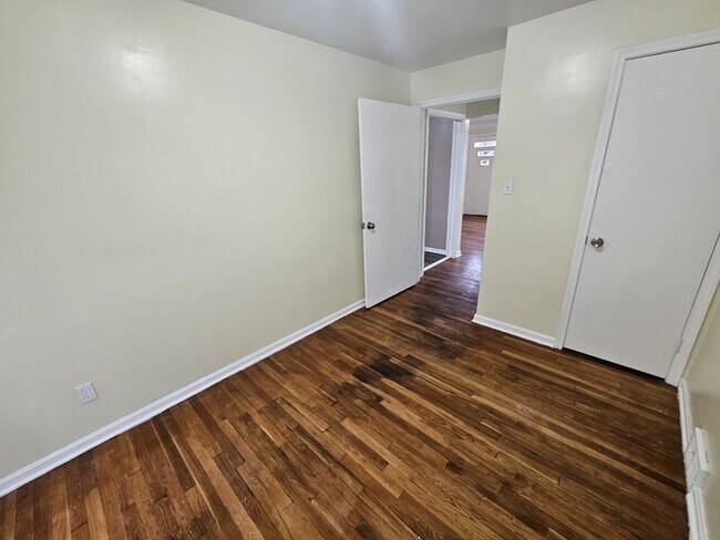 Building Photo - 24630 Alberton Rd