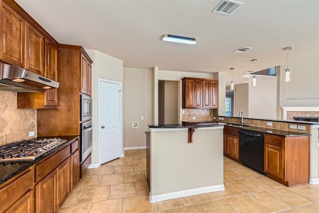 Building Photo - 7701 Crackling Creek Dr