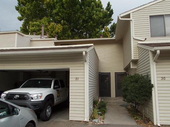 Building Photo - 31 Lakeshore Dr NE