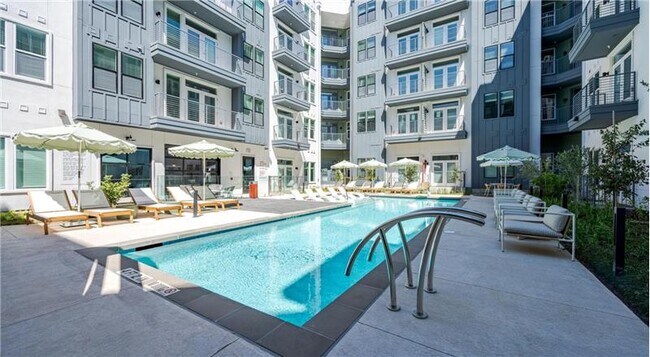 Building Photo - 5902 Westminster Dr