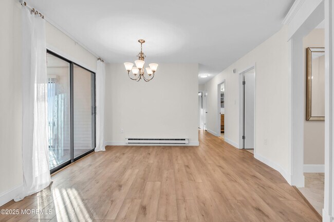 Building Photo - 218 Medford Ct