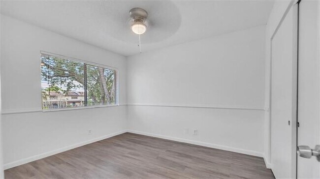 Building Photo - 1153 Hampton Blvd