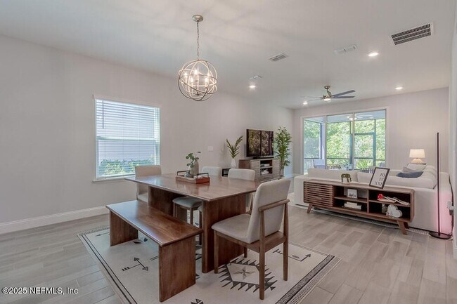 Building Photo - 348 Clifton Bay Lp
