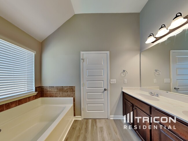 Building Photo - 9821 Braxley Way