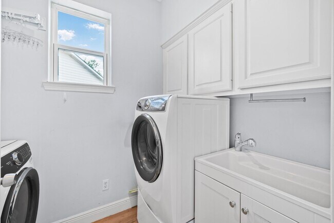 Building Photo - 22406 Kendall Shay Ct