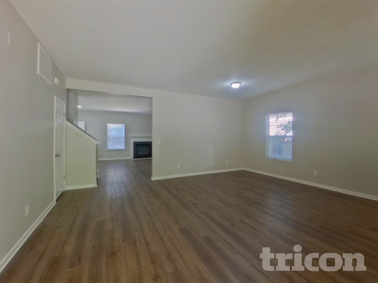 Building Photo - 11035 Elven Dr