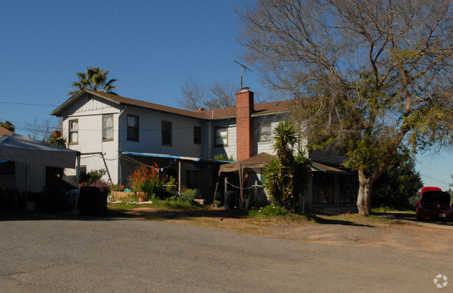 Primary Photo - 1115 S Santa Fe Ave