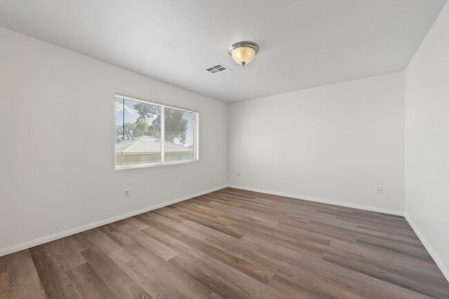 Building Photo - Charming 3-Bedroom Home in Gated North Las...