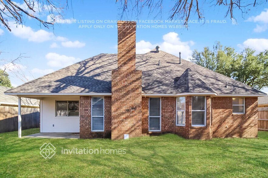 Building Photo - 3217 Brooke St