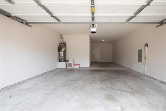 Building Photo - 9305 Amber Downs Dr