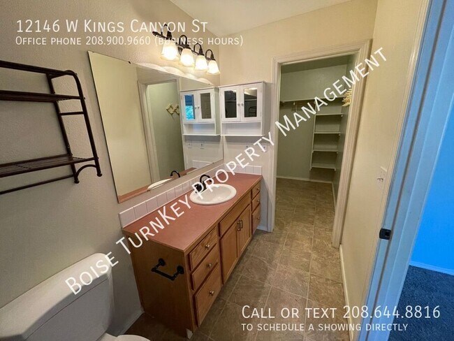 Building Photo - 12146 W Kings Canyon St