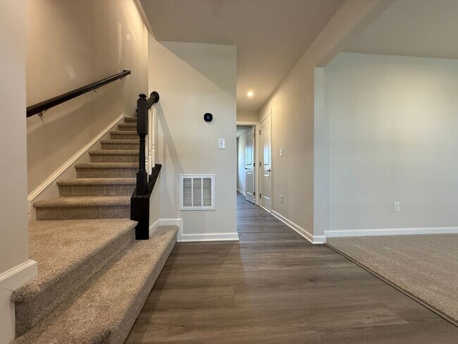 Building Photo - 2159 Primm Farms Dr