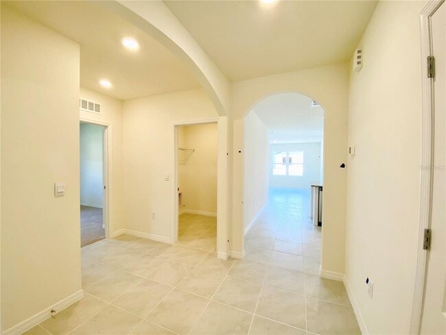 Building Photo - 5709 Horseshoe Loop