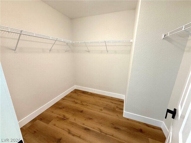 Building Photo - 224 Wicked Wedge Way