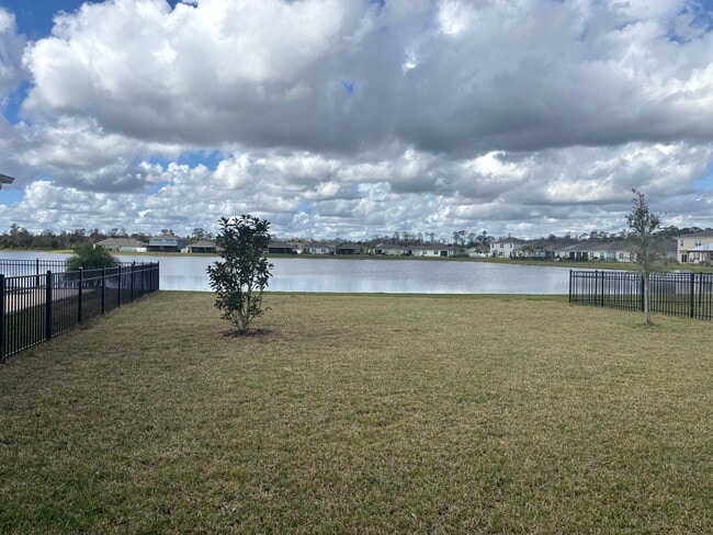 Building Photo - 812 Sky Hvn Wy