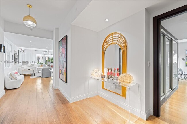 Building Photo - 19216 Fisher Island Dr