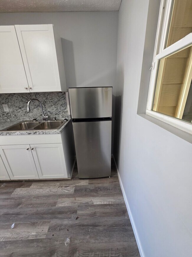 Building Photo - Ragland