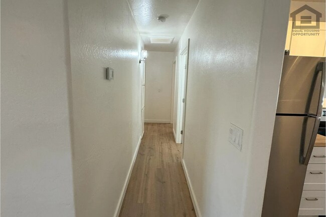 Building Photo - 1455 E Taylor St