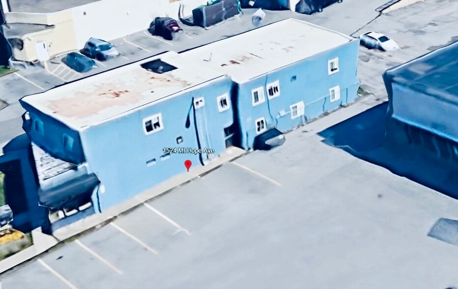 Aerial view - 1522 Mount Hope Ave
