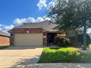 Building Photo - 4504 Red Robin Ct