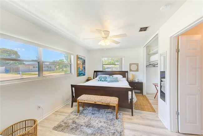 Building Photo - 14283 Sharon Dr