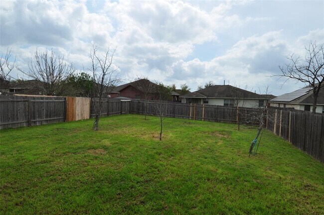 Building Photo - 1409 Tea Leaf Dr