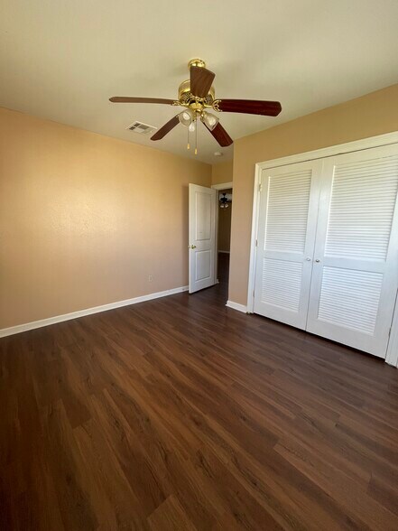 3rd bedroom_3 - 7925 Danube Rd