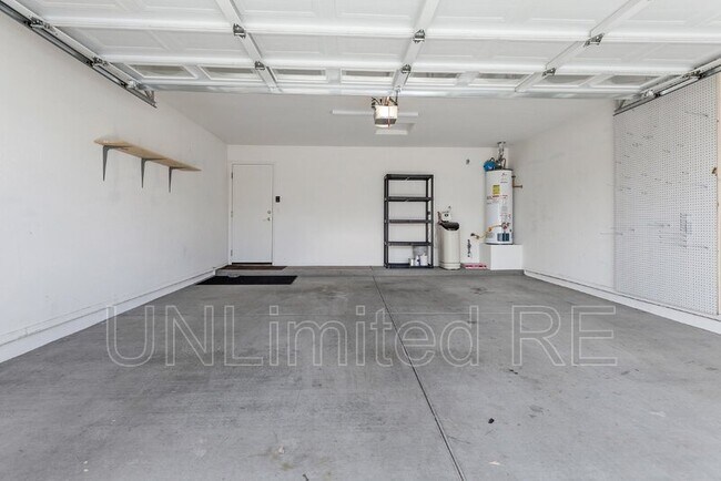 Building Photo - 1371 Kwana Ct